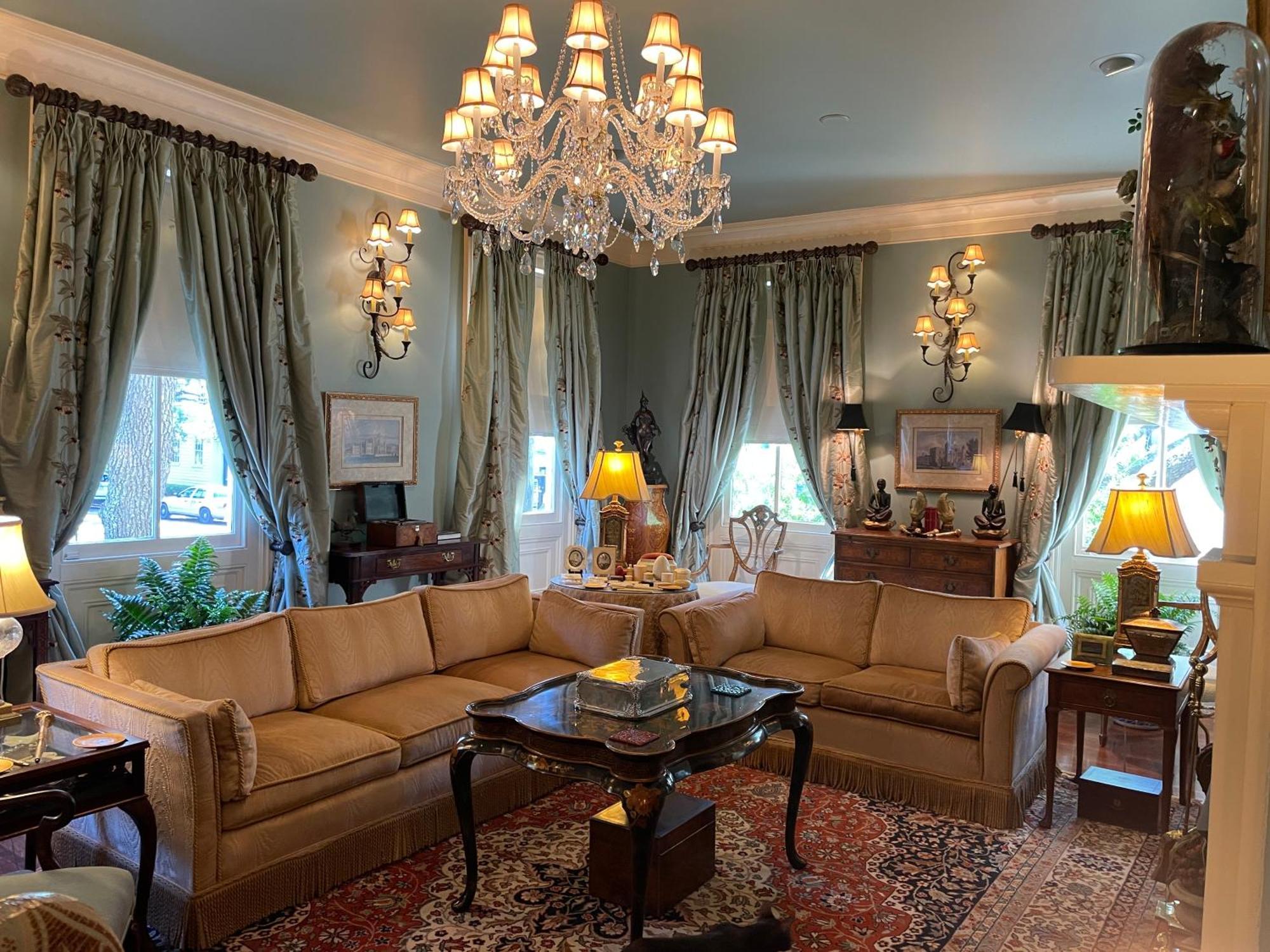 22 Charlotte Bed & Breakfast ชาร์ลสตัน ภายนอก รูปภาพ