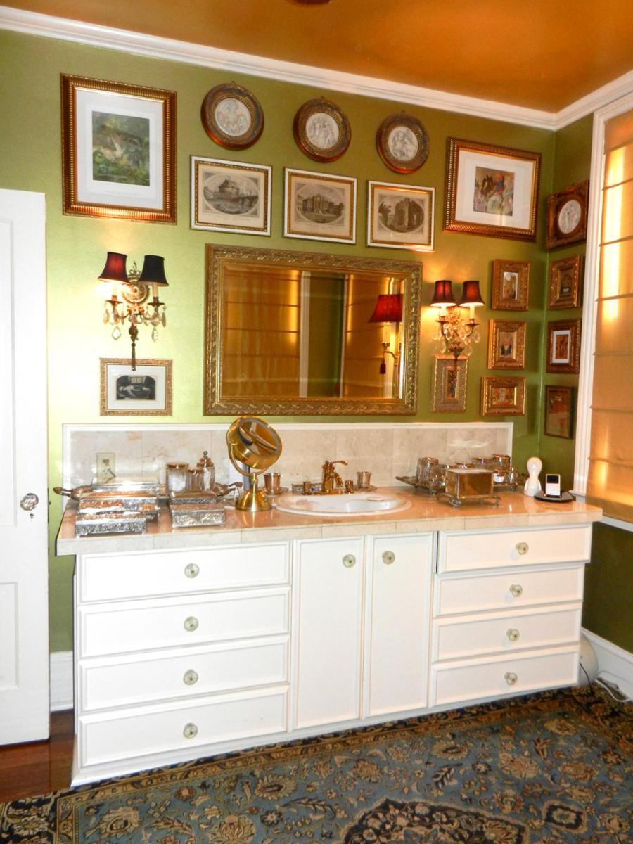 22 Charlotte Bed & Breakfast ชาร์ลสตัน ภายนอก รูปภาพ