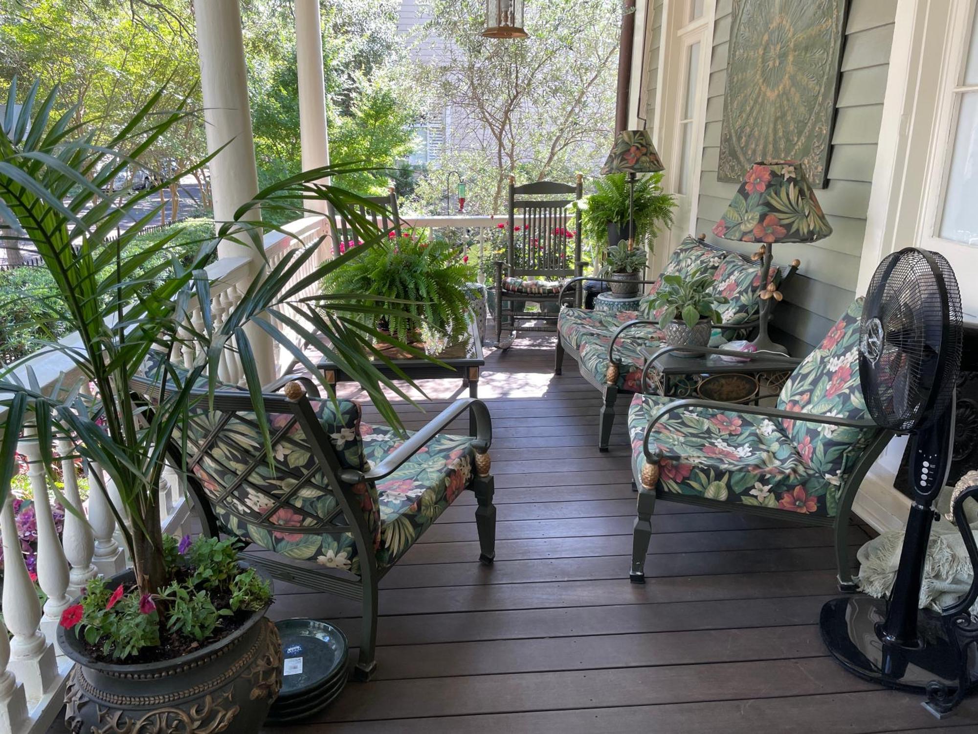 22 Charlotte Bed & Breakfast ชาร์ลสตัน ภายนอก รูปภาพ