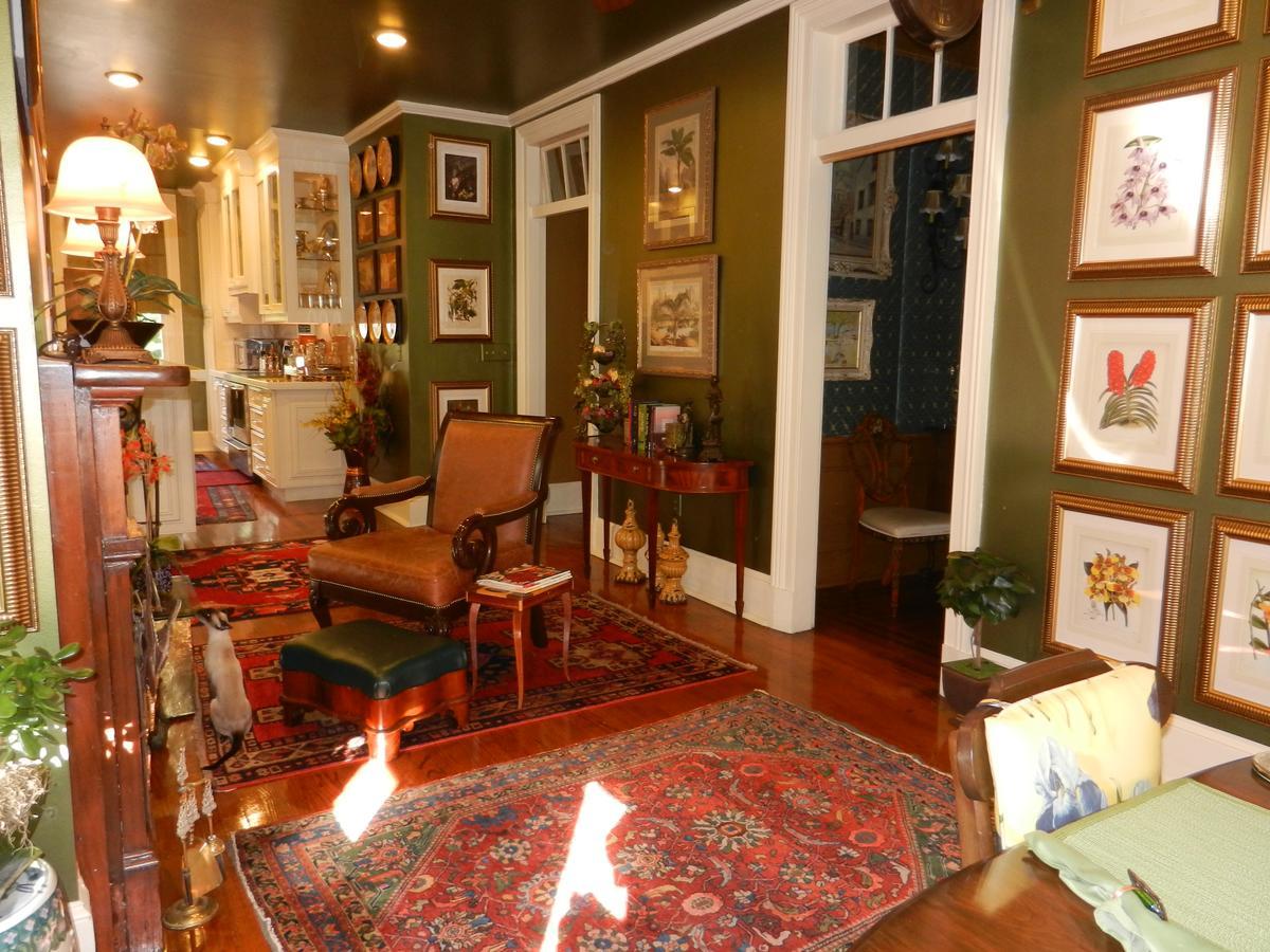 22 Charlotte Bed & Breakfast ชาร์ลสตัน ภายนอก รูปภาพ