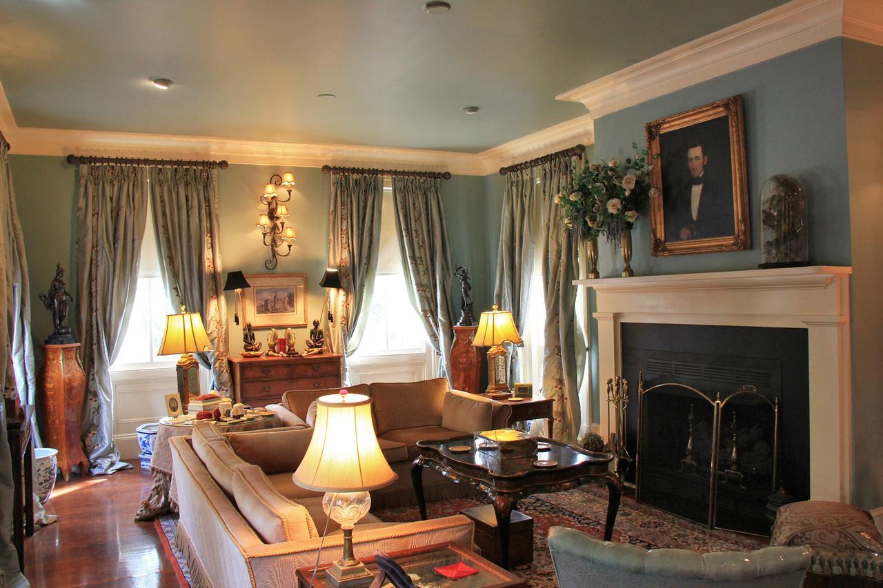 22 Charlotte Bed & Breakfast ชาร์ลสตัน ภายนอก รูปภาพ